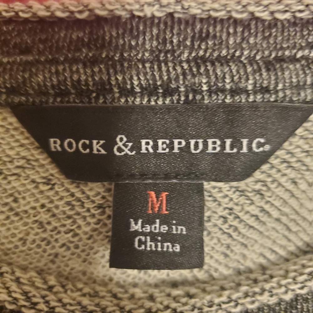 Rock & Republic Cropped Sweatshirt - Picture 5 of 6